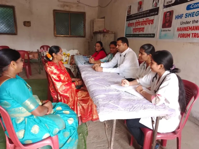 संत कृपा शांती आश्रम येथे मोफत होमिओपॅथी दवाखान्याचे उद्घाटन